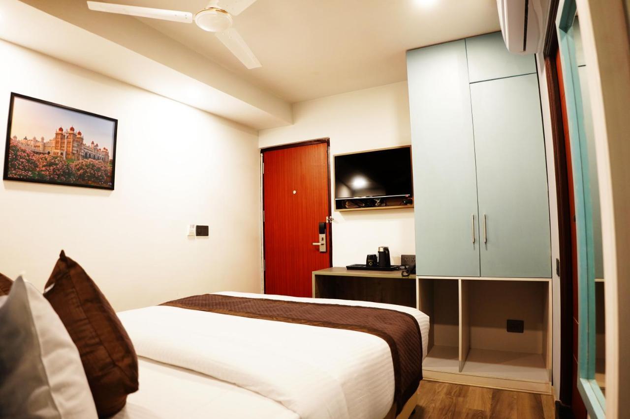 Dream Hotel - Richmond Bangalore Exterior photo